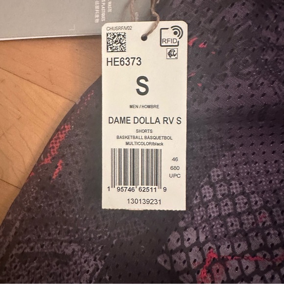 Brand New Adidas Basketball Shorts Size Small - Picture 4 of 4